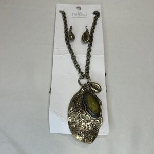 Davinci Statement Necklace And Earrings Gold Tone Ex-Large Pendent Shell Earring